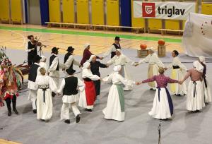 8.MEDNARODNI FOLKLORNI FESTIVAL 25 FOTO LJUBO VUKELIČ